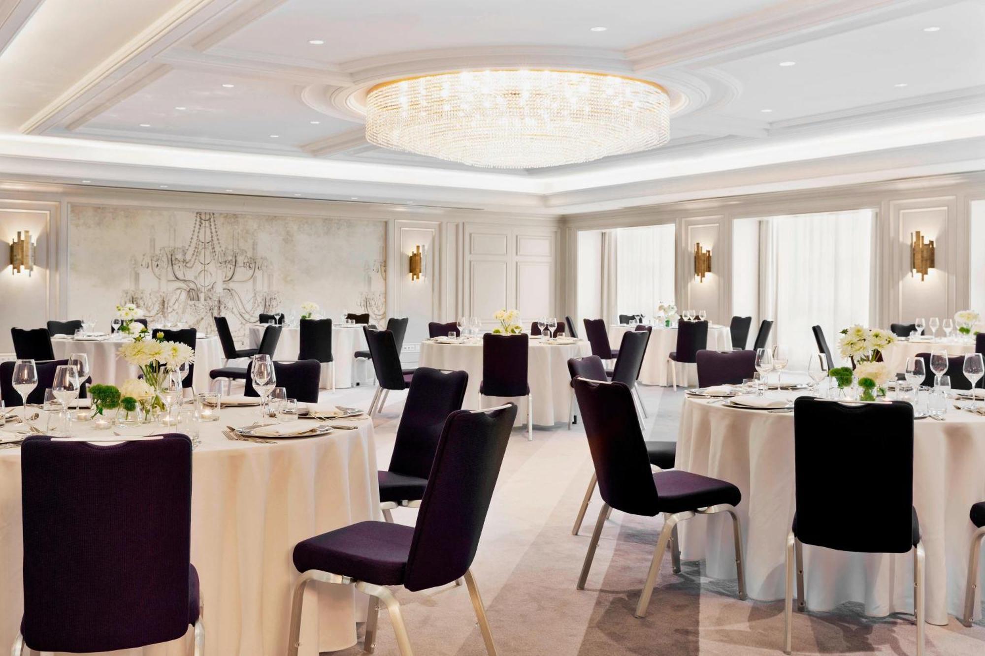 Renaissance Vienna Schoenbrunn Hotel Exterior photo